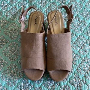 Qupid Ladies Wooden Wedge Heel Sandals Shows